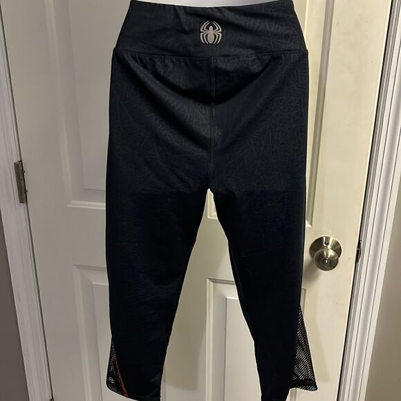 Marvel Hero Elite Athletic Black w/ Abstract Design & Mesh Cropped Leggings-XL - Picture 7 of 14
